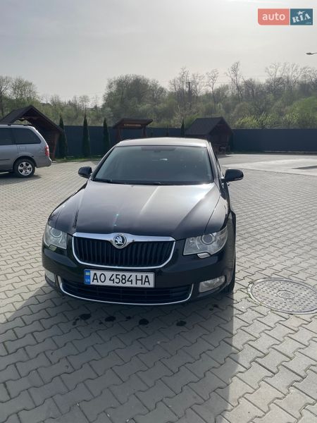 Skoda Superb 2011 Skoda Superb 2011