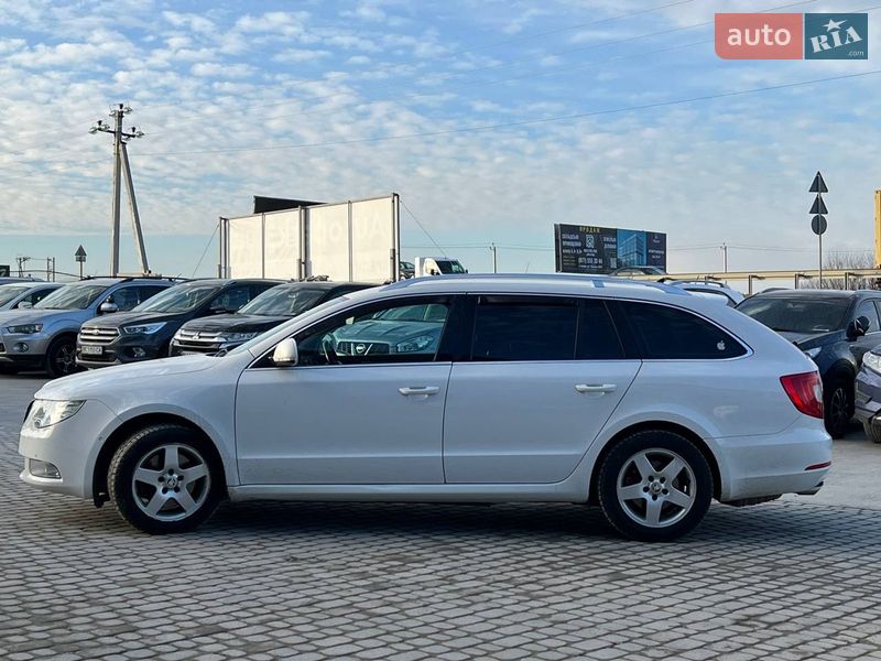 Универсал Skoda Superb 2012 в Львове
