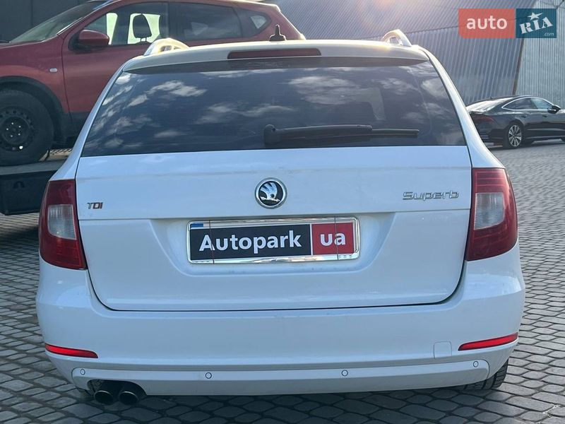 Универсал Skoda Superb 2012 в Львове