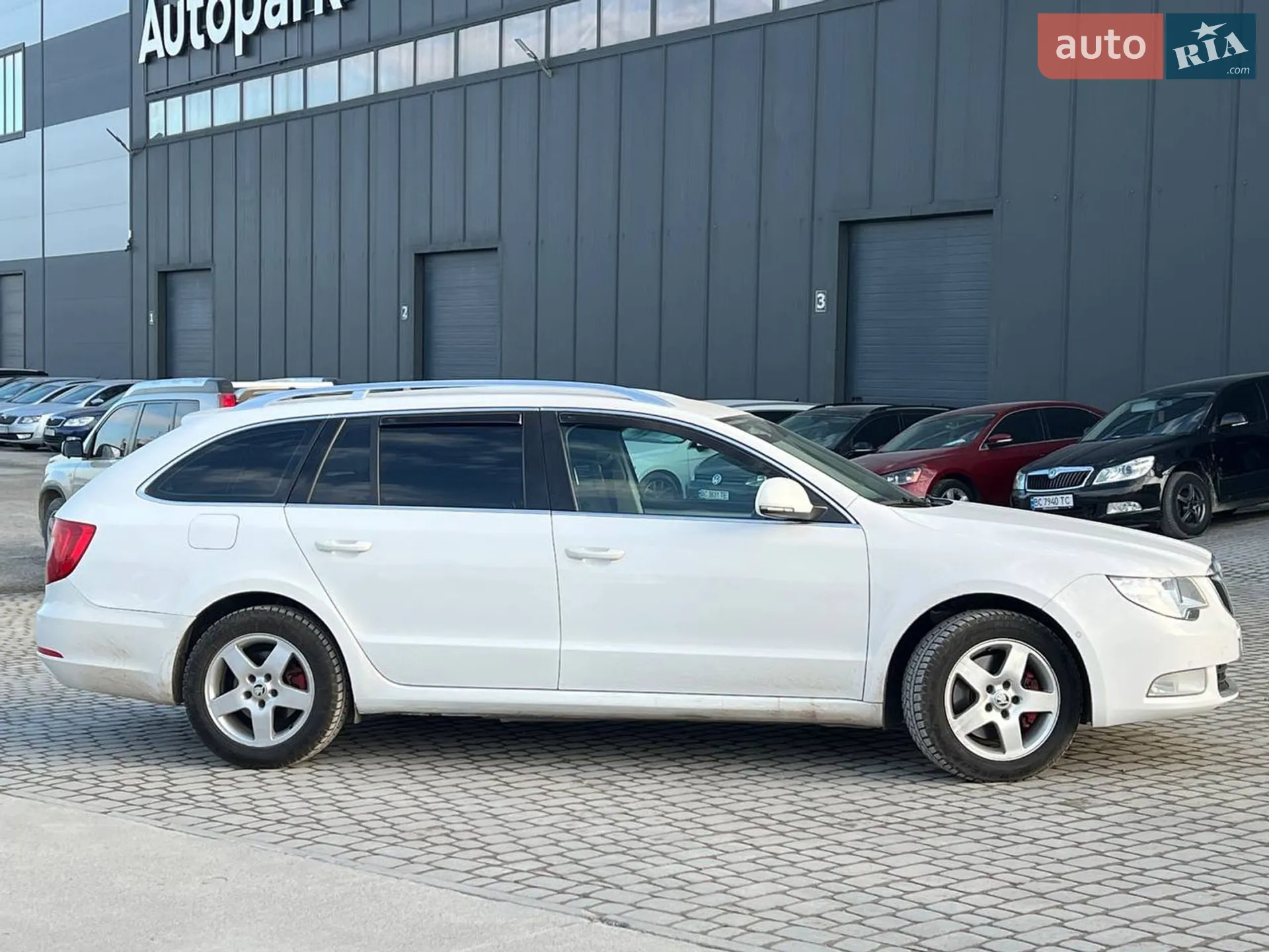 2012 Skoda Superb - мініатюра 9