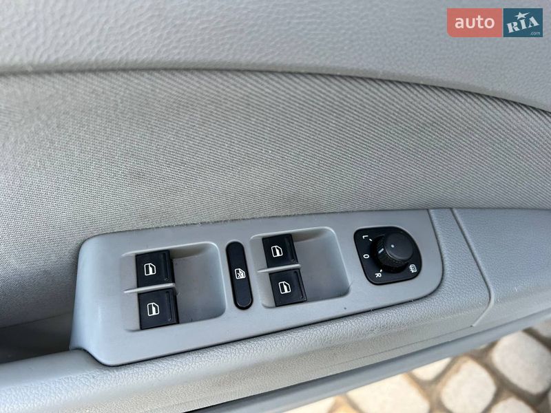 Универсал Skoda Superb 2012 в Львове