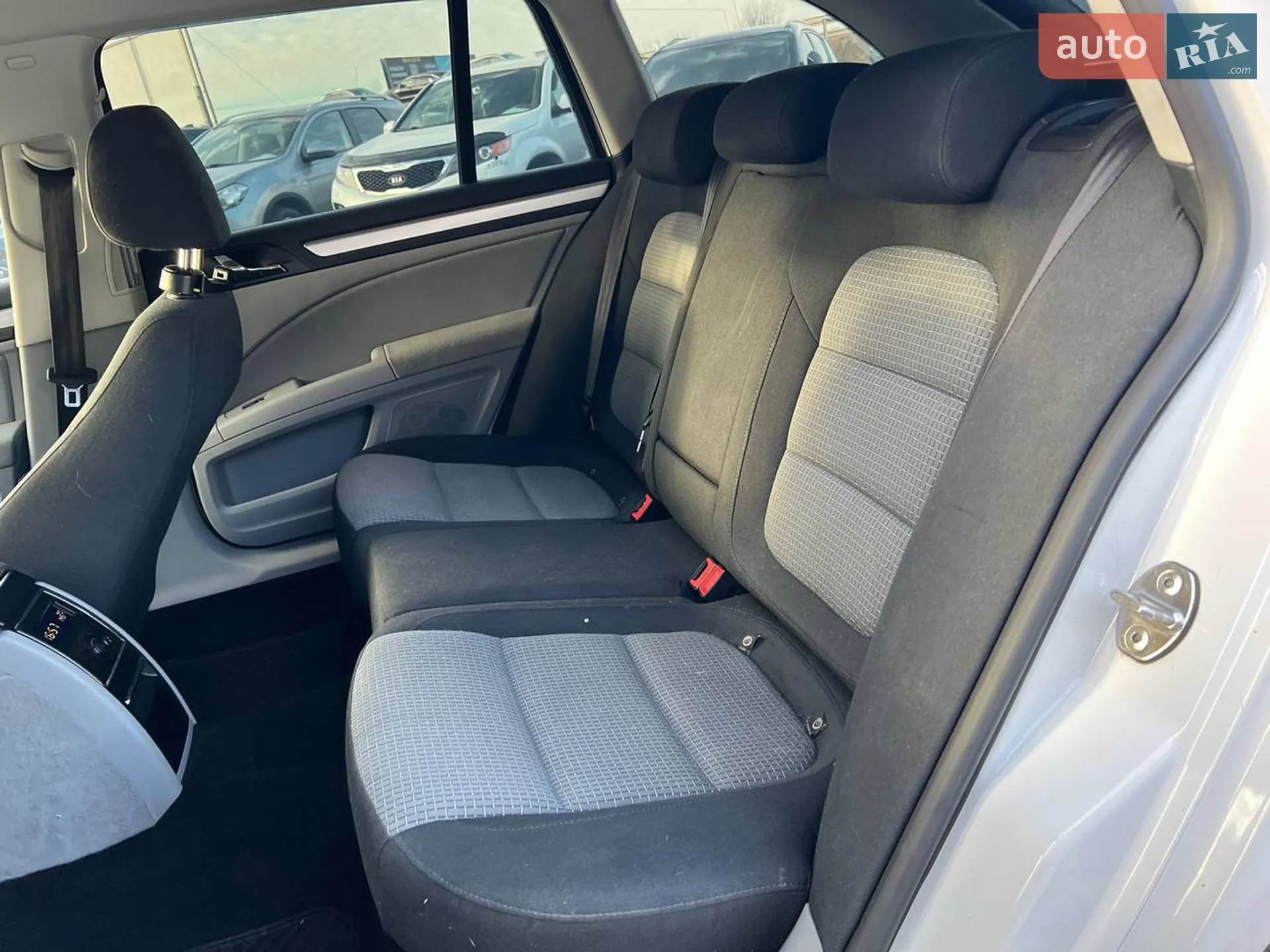 2012 Skoda Superb - мініатюра 36