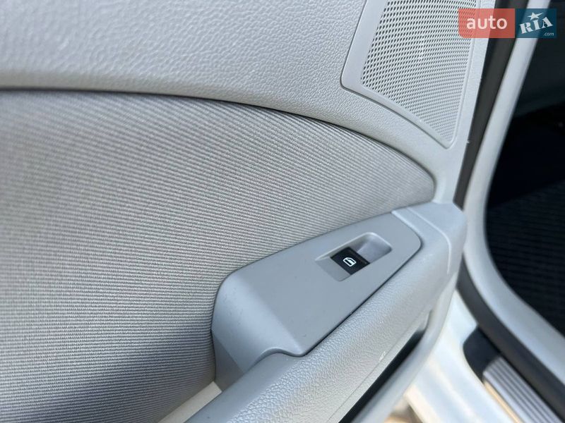 Универсал Skoda Superb 2012 в Львове