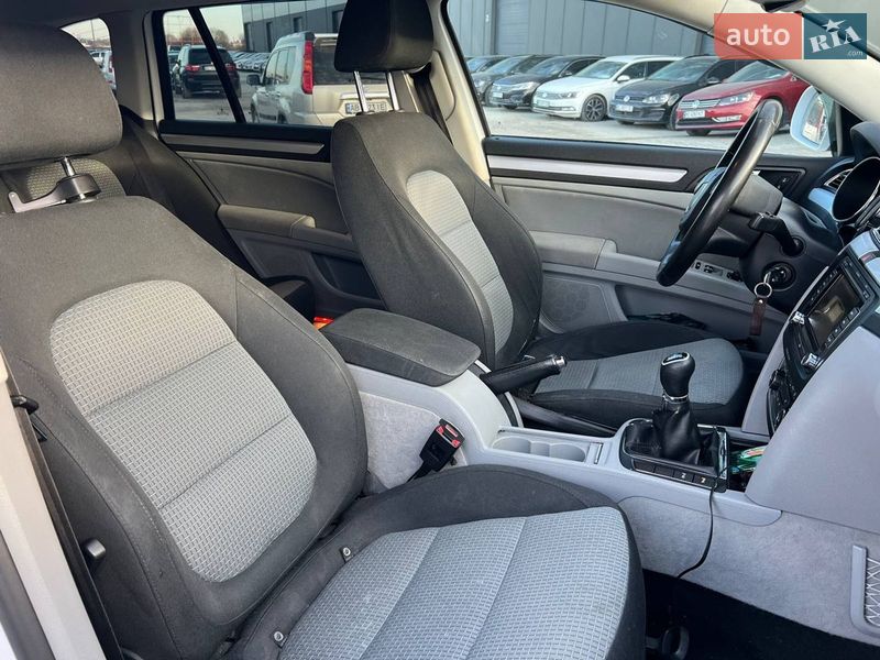 Универсал Skoda Superb 2012 в Львове