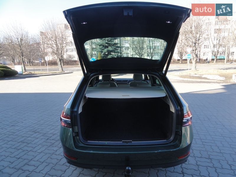 Універсал Skoda Superb 2020 в Луцьку