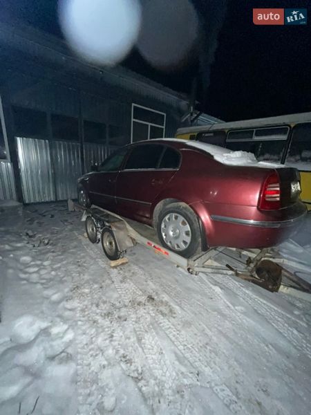 Лифтбек Skoda Superb 2003 в Гнивани