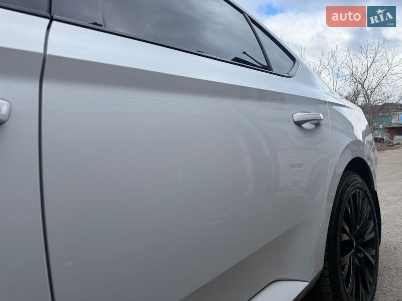 Лифтбек Skoda Superb 2020 в Днепре