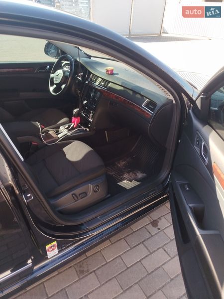 Лифтбек Skoda Superb 2012 в Ичне