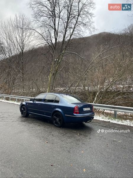 Лифтбек Skoda Superb 2004 в Мукачево