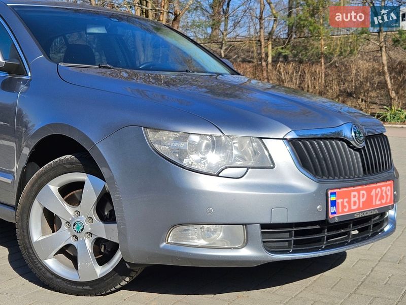 Лифтбек Skoda Superb 2008 в Дрогобыче