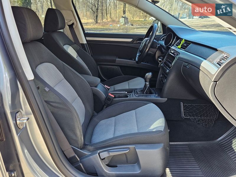 Лифтбек Skoda Superb 2008 в Дрогобыче