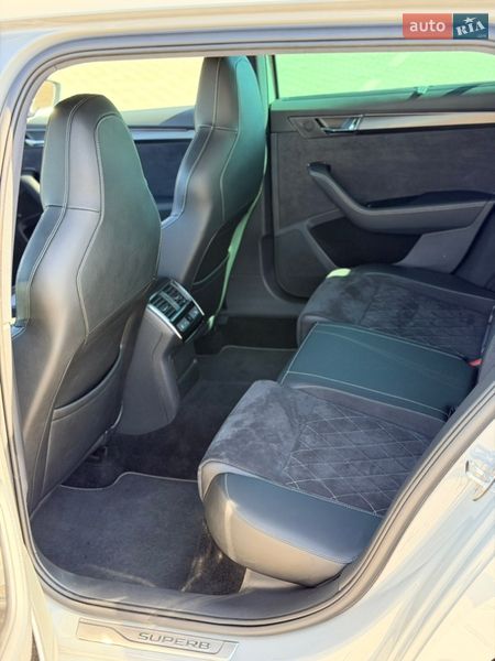 Универсал Skoda Superb 2021 в Киеве