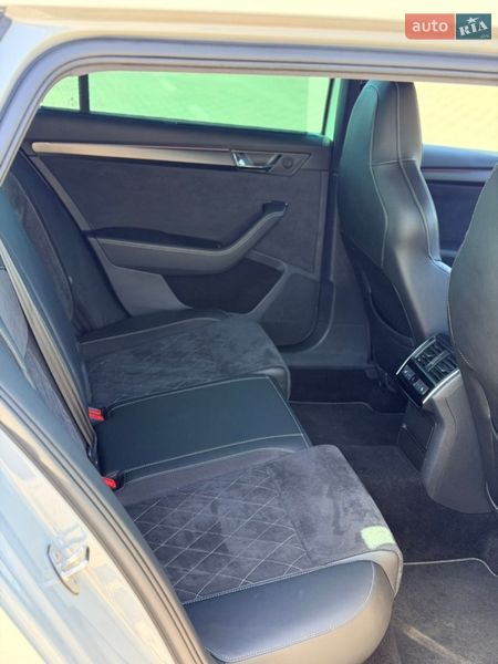 Универсал Skoda Superb 2021 в Киеве