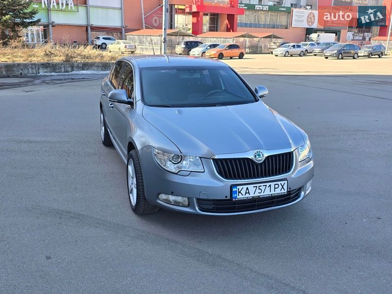 Лифтбек Skoda Superb 2008 в Киеве
