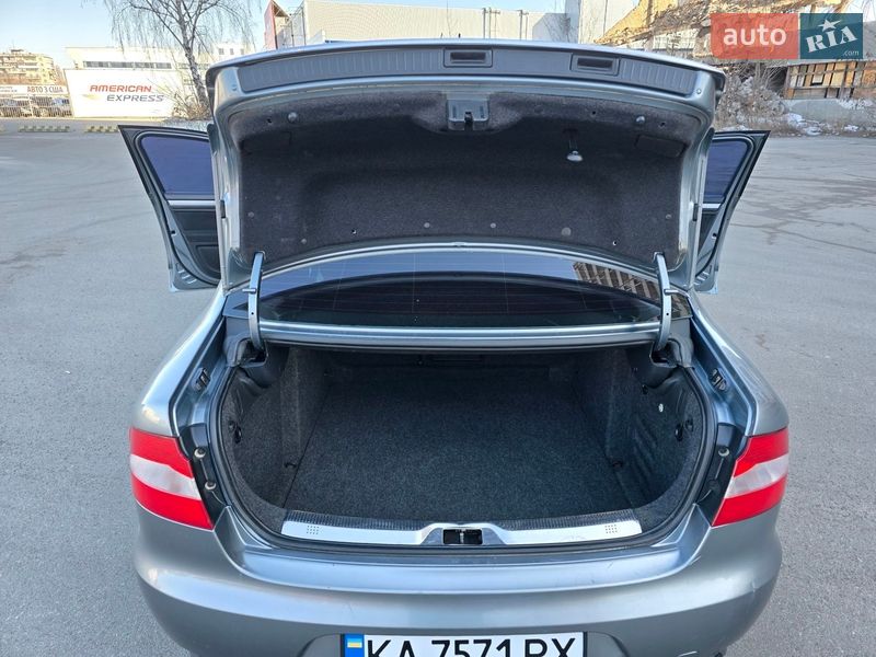 Лифтбек Skoda Superb 2008 в Киеве