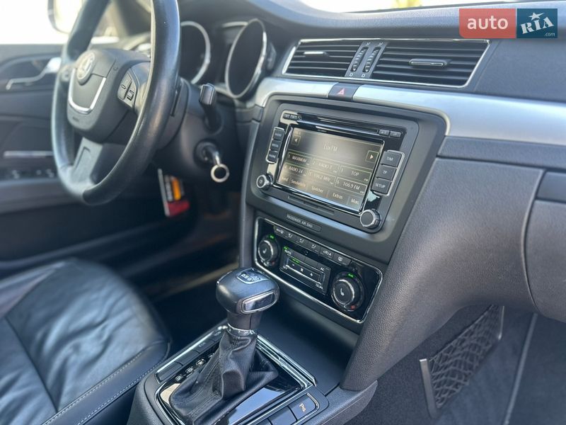 Универсал Skoda Superb 2010 в Луцке