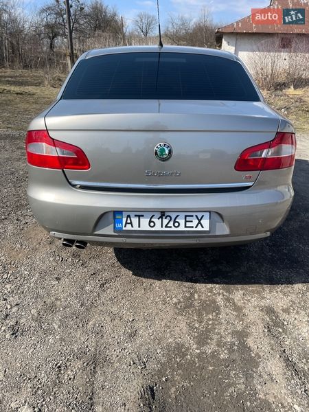 Лифтбек Skoda Superb 2008 в Рогатине