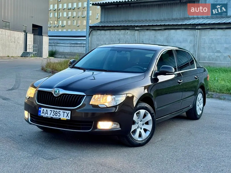 Skoda Superb 2012