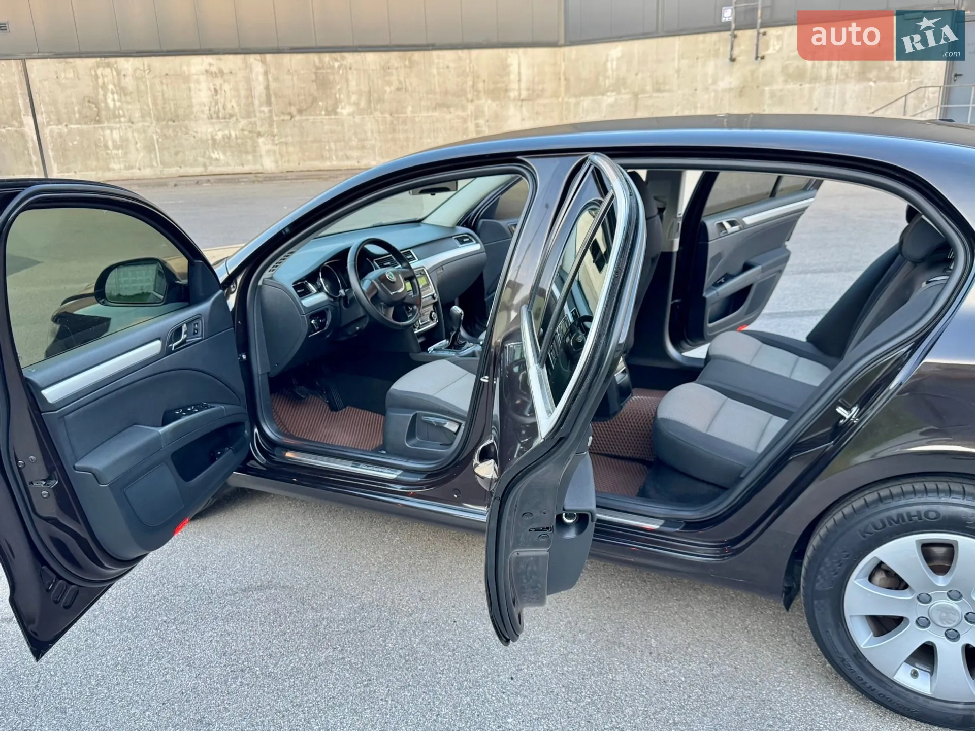 2012 Skoda Superb - мініатюра 28