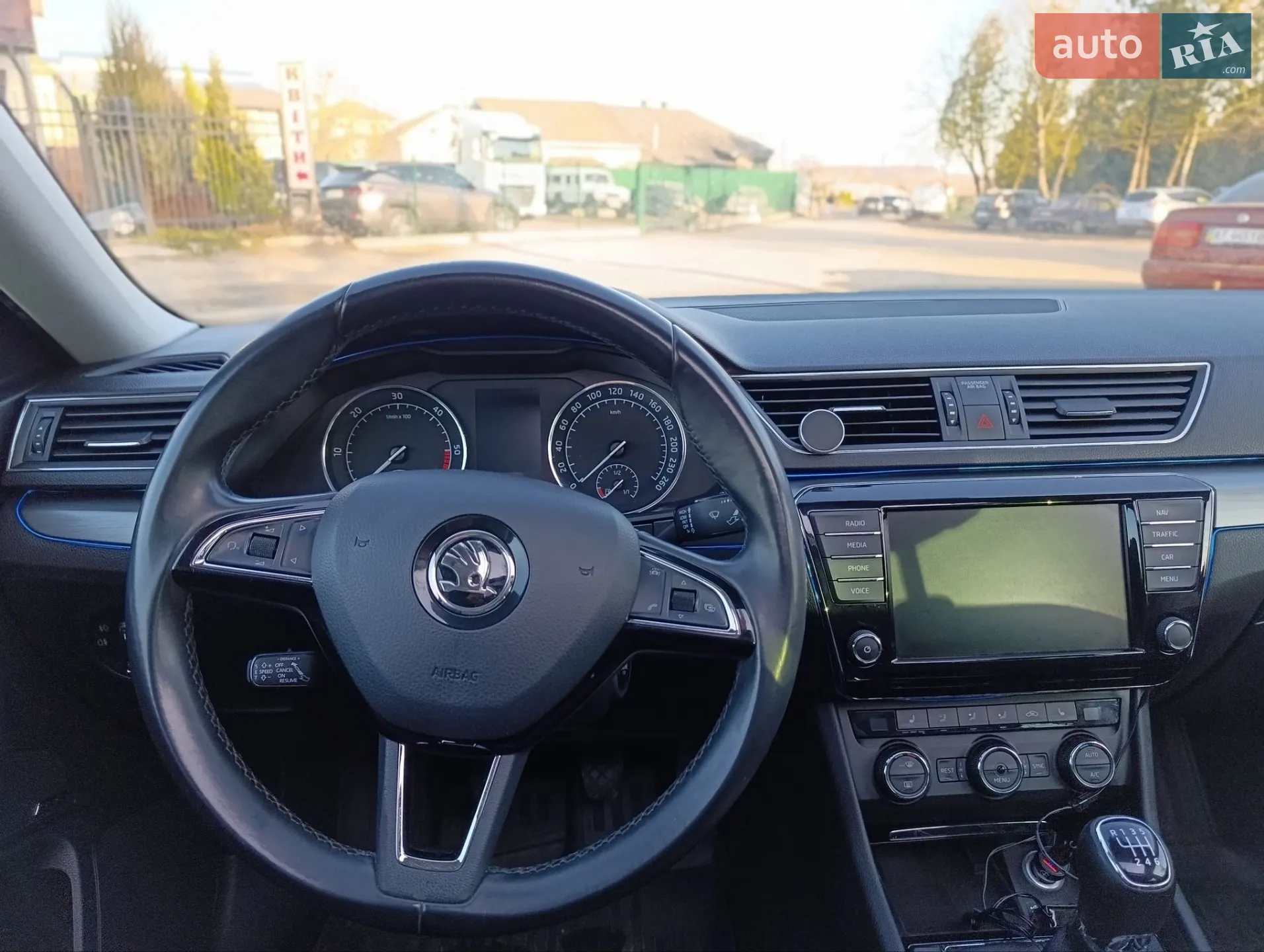 2016 Skoda Superb - мініатюра 16