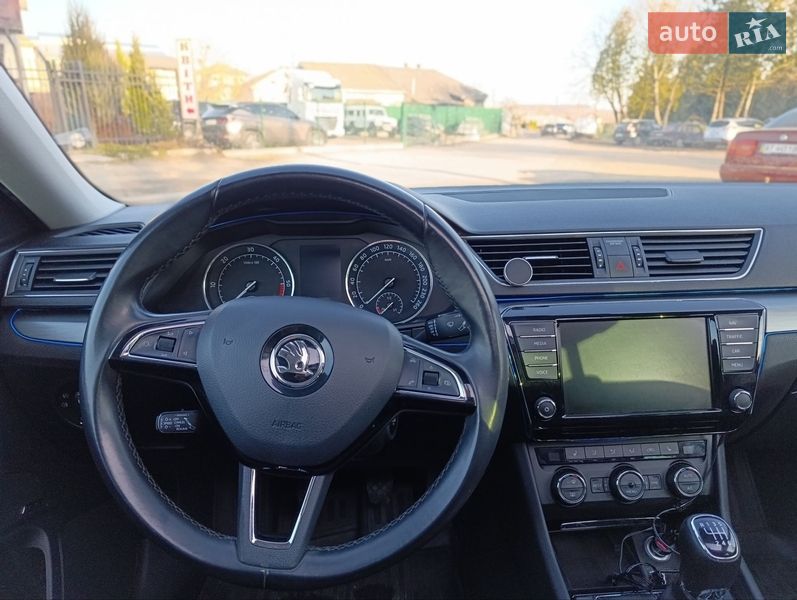 Універсал Skoda Superb 2016 в Отинії