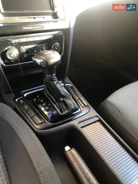 Skoda Superb 2011 VIN TMBJF73T5B9056547 фото оголошення 9 з 69