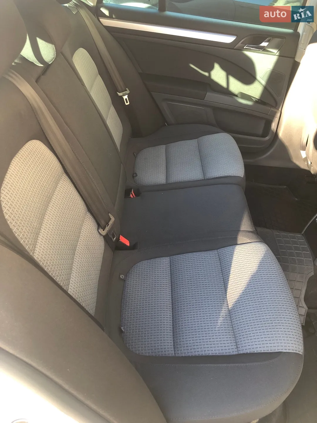 2011 Skoda Superb - мініатюра 14