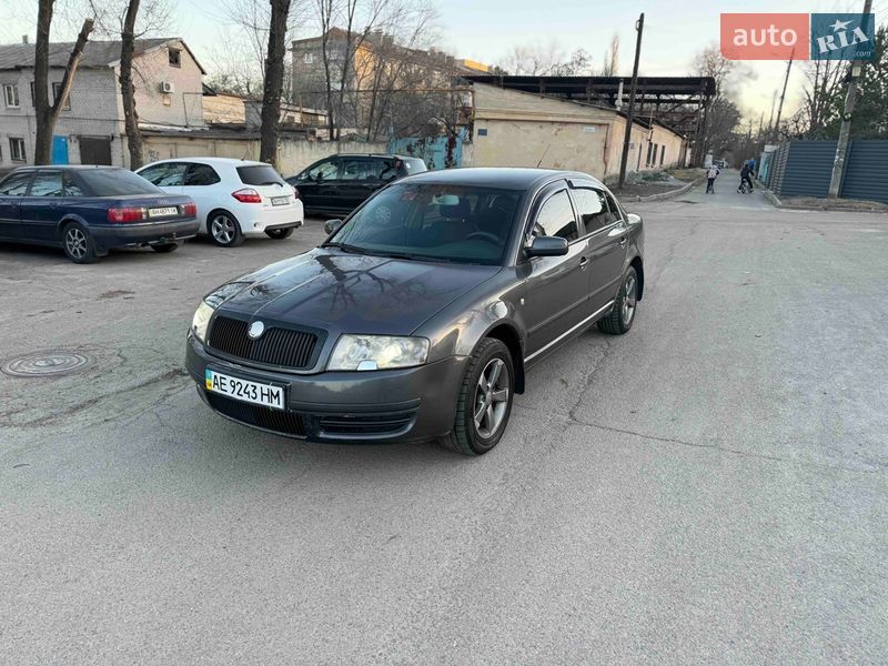 Skoda Superb 2003