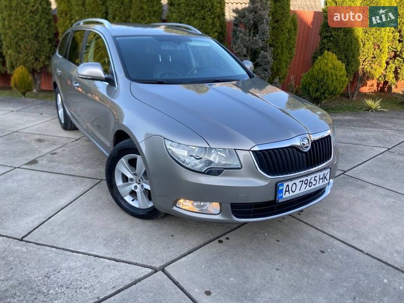 Універсал Skoda Superb 2013 в Хусті