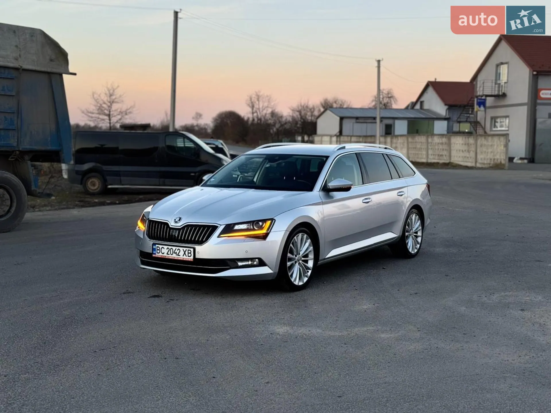 2019 Skoda Superb - мініатюра 10