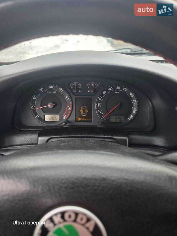 Лифтбек Skoda Superb 2006 в Львове