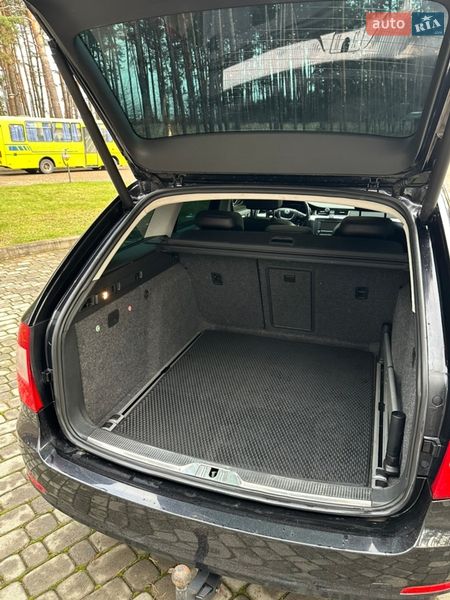 Універсал Skoda Superb 2011 в Новояворівську