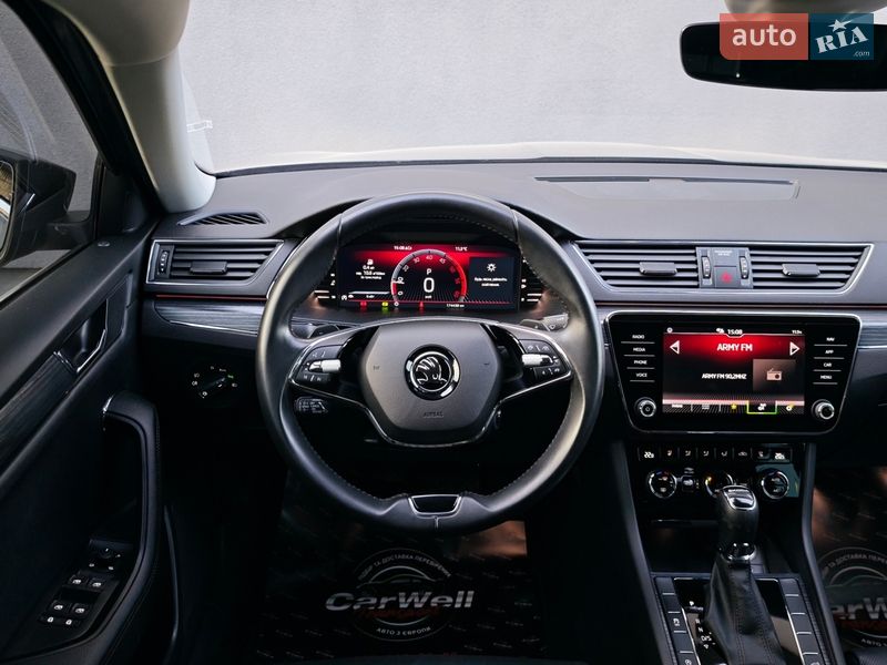 Лифтбек Skoda Superb 2022 в Луцке