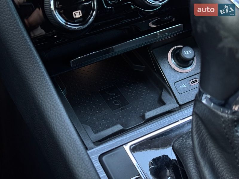 Лифтбек Skoda Superb 2022 в Луцке