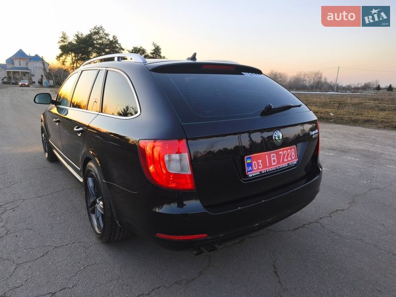 Универсал Skoda Superb 2012 в Барышевке