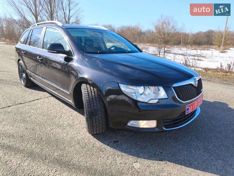 Универсал Skoda Superb 2012 в Барышевке