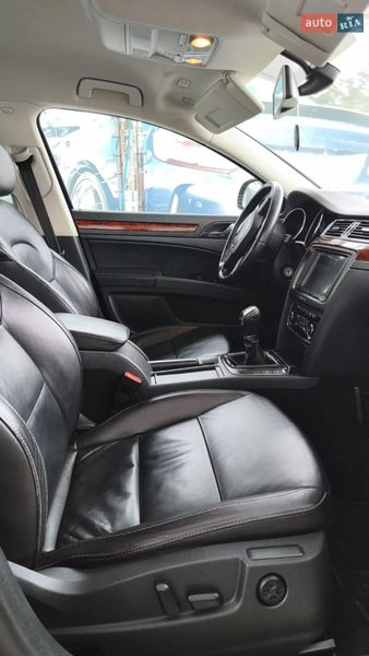 Универсал Skoda Superb 2012 в Барышевке