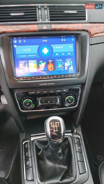 Универсал Skoda Superb 2012 в Барышевке