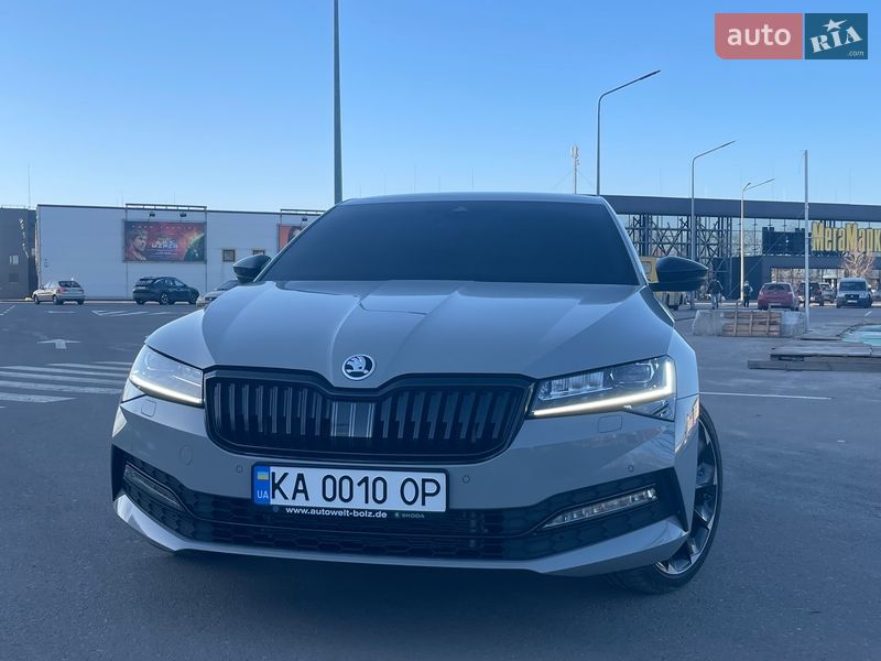 Ліфтбек Skoda Superb 2023 в Києві