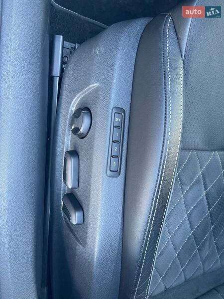 Ліфтбек Skoda Superb 2023 в Києві