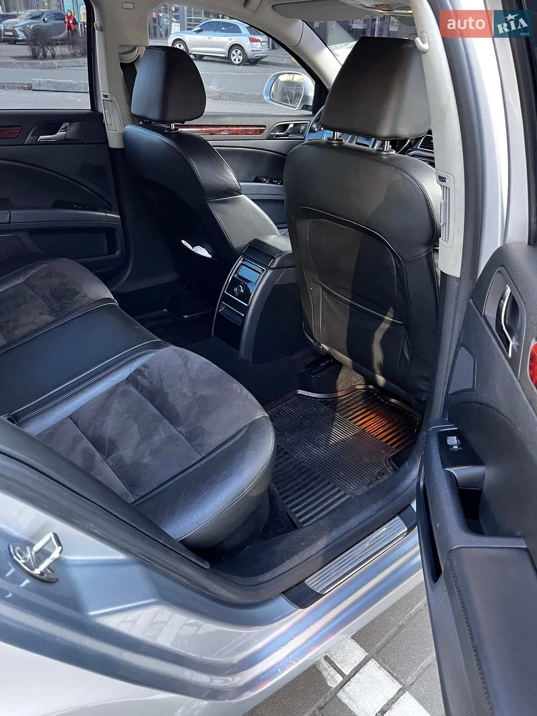 2011 Skoda Superb - мініатюра 6