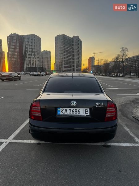 Лифтбек Skoda Superb 2006 в Ирпене