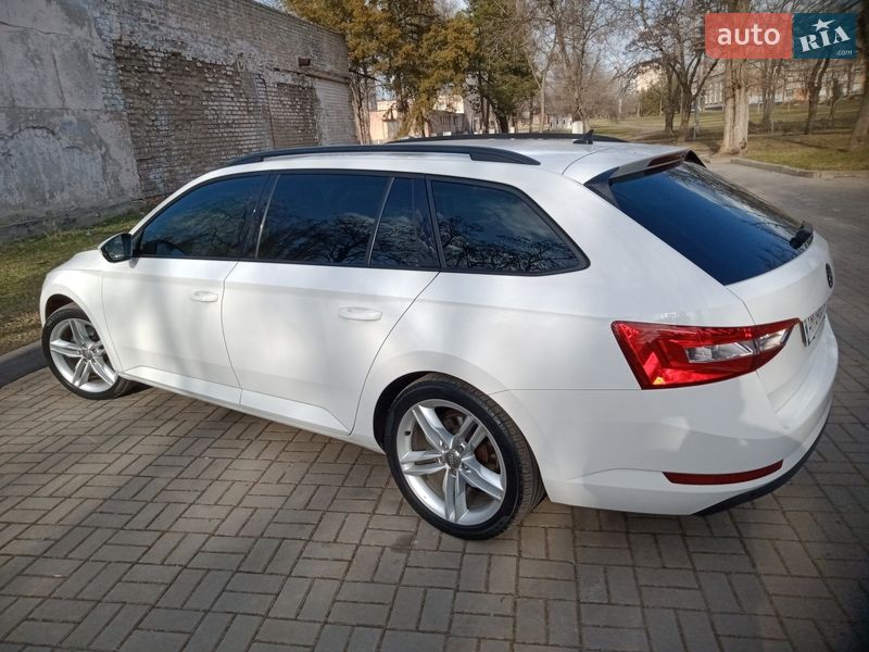 Універсал Skoda Superb 2016 в Кривому Розі фото 14 Універсал Skoda Superb 2016 в Кривому Розі