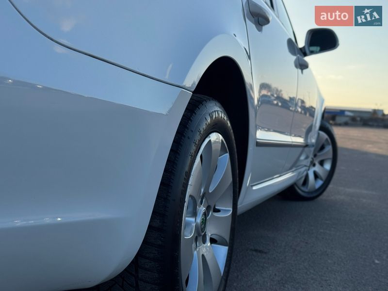 Универсал Skoda Superb 2011 в Белой Церкви