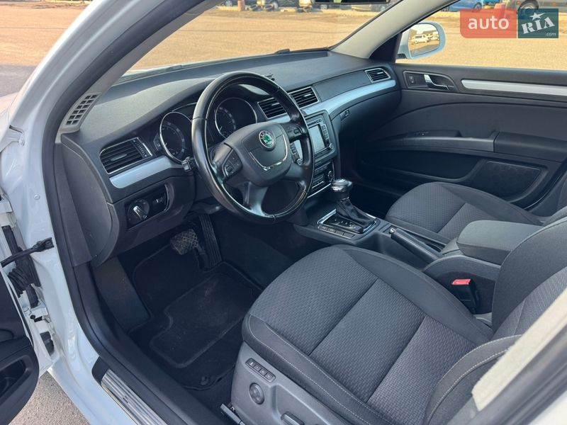 Универсал Skoda Superb 2011 в Белой Церкви