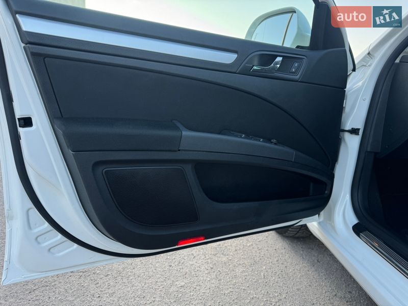 Универсал Skoda Superb 2011 в Белой Церкви