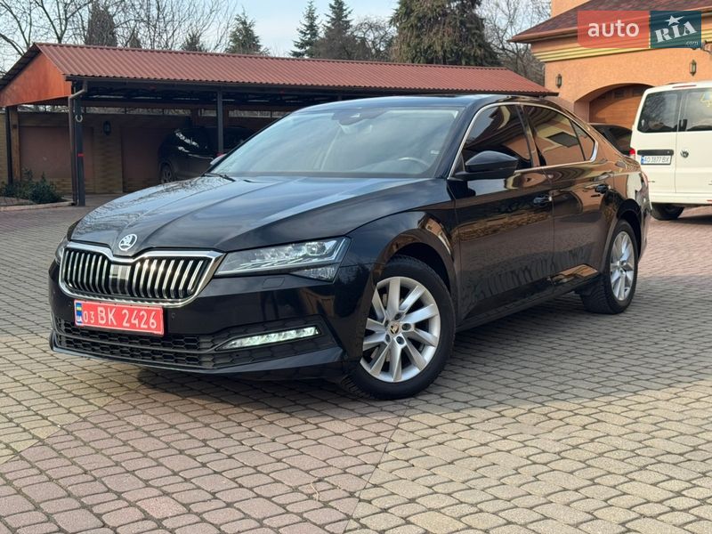 Лифтбек Skoda Superb 2023 в Мукачево