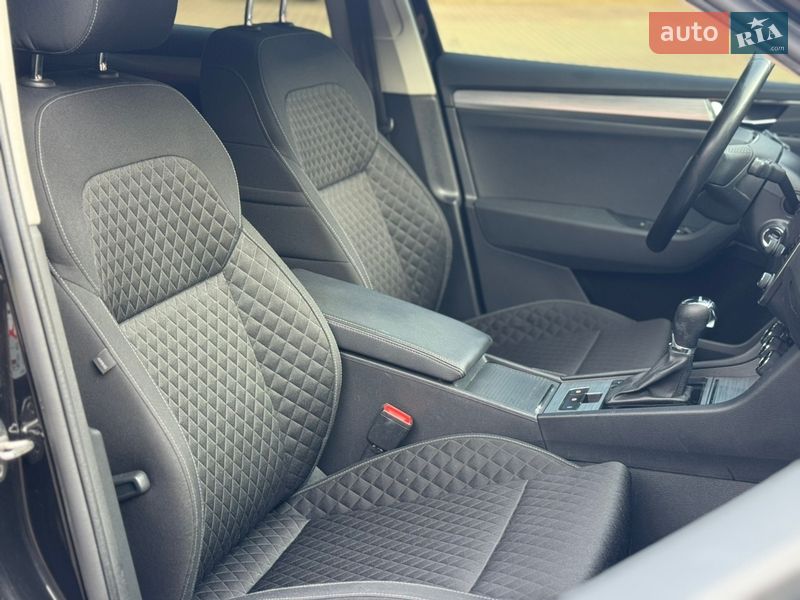 Лифтбек Skoda Superb 2023 в Мукачево