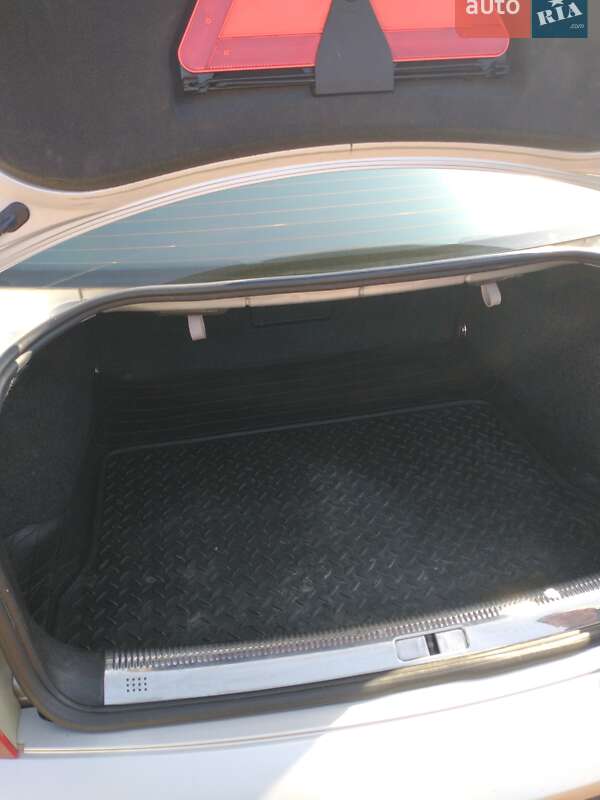 Ліфтбек Skoda Superb 2006 в Кривому Розі