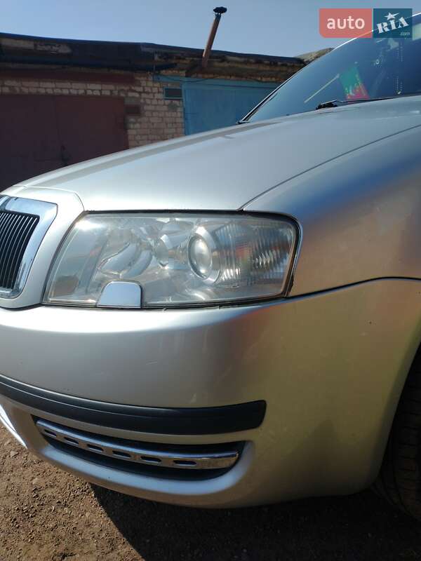 Ліфтбек Skoda Superb 2006 в Кривому Розі